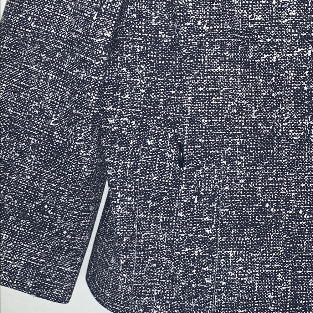 Women's Gray Textured Button-Front Jacket - Picture 7 of 16